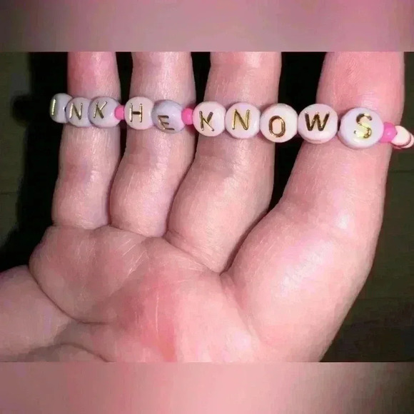 Taylor Swift Eras Tour Friendship Bracelet - Picture 4 of 4